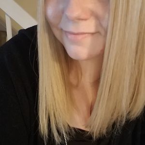 Meet your Posher, Ella